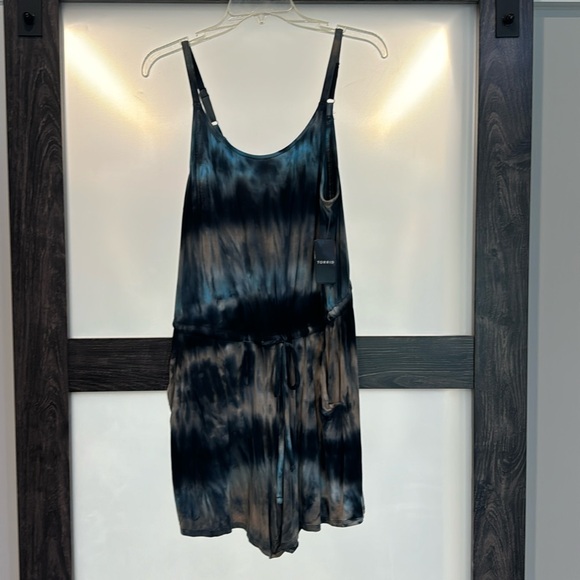 Torrid multicolored super soft romper 00 - Picture 1 of 5